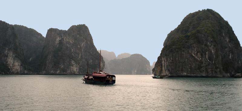 04VN-La Baie d'Halong sous le soleil de photoshop