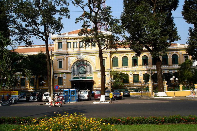 04VN-La Poste de Saigon, on y voit bien le style Francais
