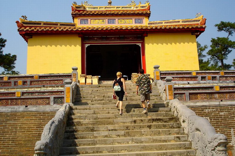 04VN-Pas d'ascenceur pour visiter,Hué