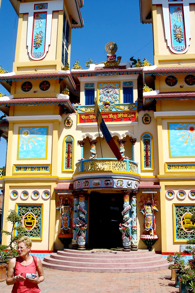 04VN-Temple Cao Dai, entre Saigon et My Tho