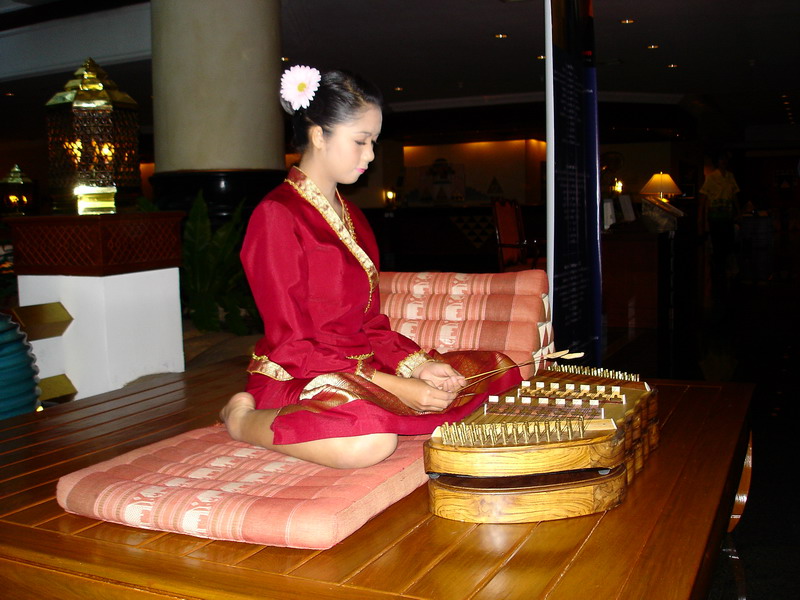 06-TH-Tres jolie...musique, Khon Kaen